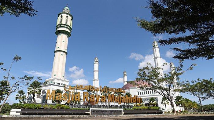 Detail Gambar Masjid Mujahidin Pontianak Nomer 5