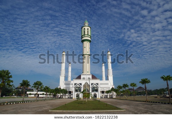 Detail Gambar Masjid Mujahidin Pontianak Nomer 43
