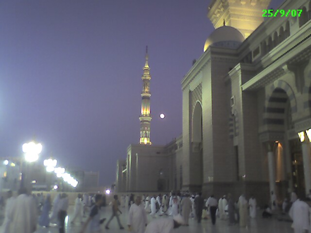 Detail Gambar Masjid Nabawi Madinah Nomer 43