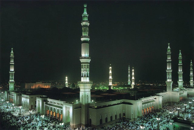 Detail Gambar Masjid Nabawi Terbaru Nomer 36