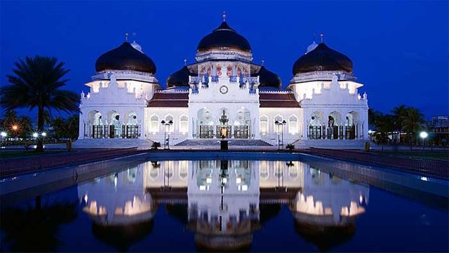 Detail Gambar Masjid Raya Baiturrahman Nomer 4