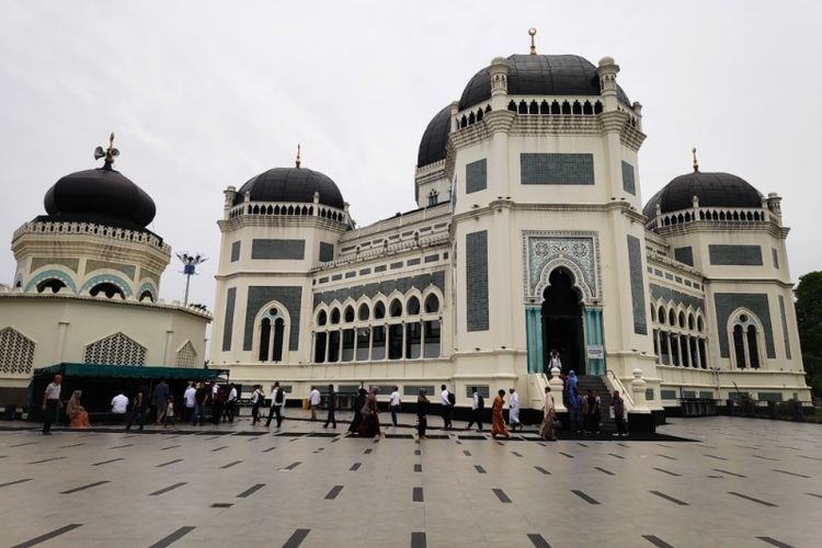 Detail Gambar Masjid Raya Medan Nomer 8