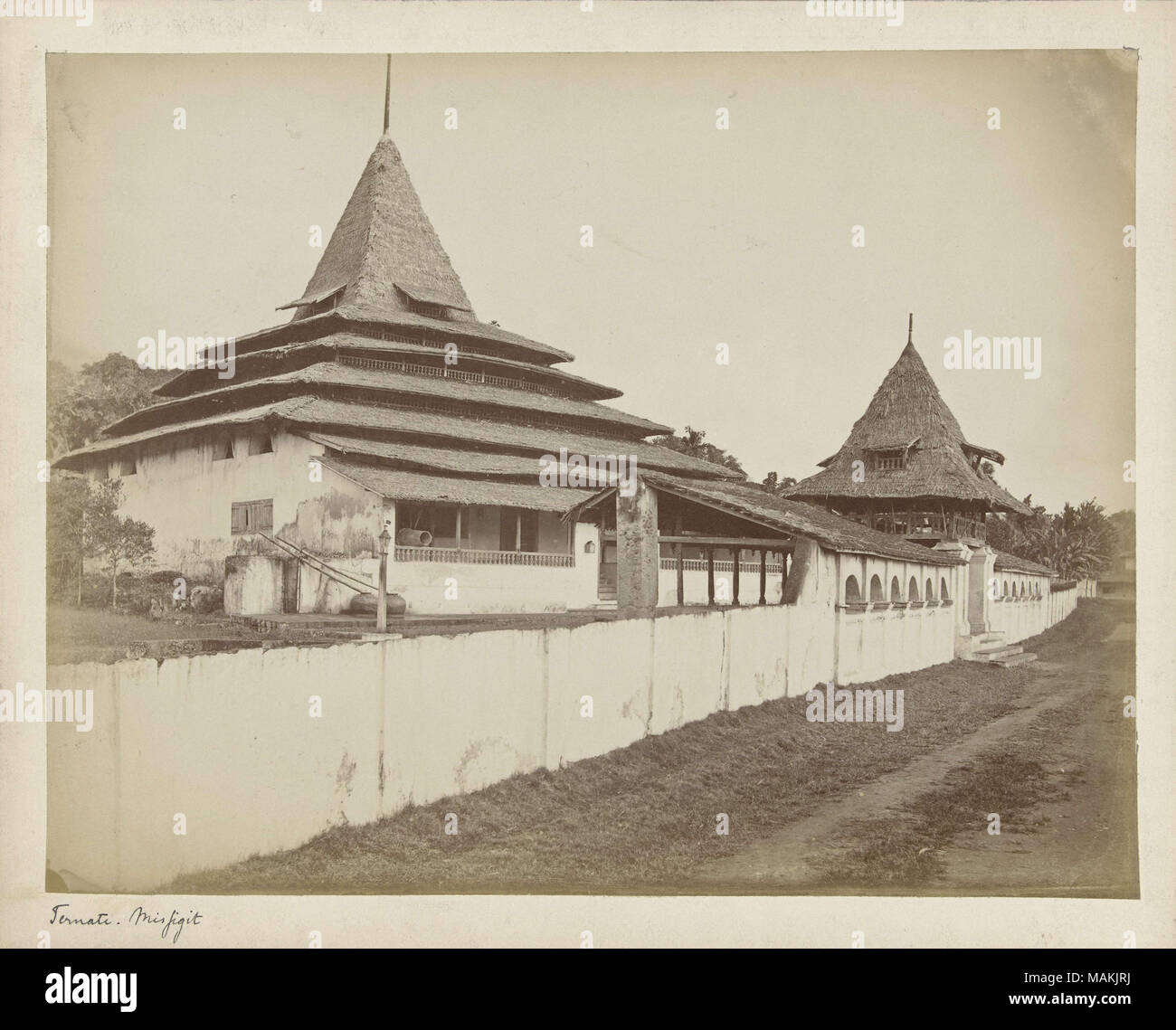 Detail Gambar Masjid Sultan Ternate Nomer 28