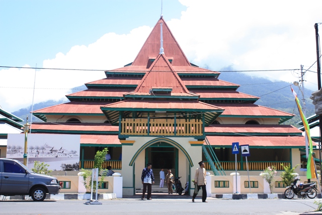 Detail Gambar Masjid Sultan Ternate Nomer 8