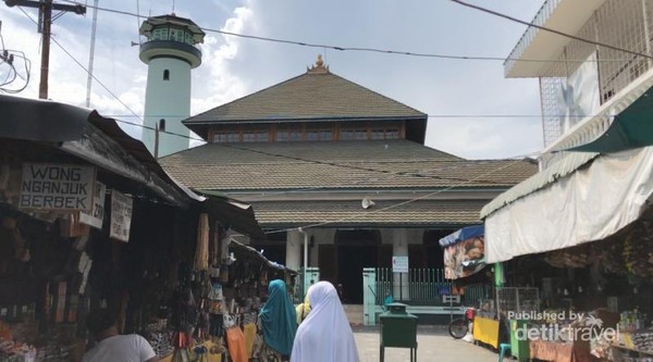 Detail Gambar Masjid Sunan Ampel Nomer 38