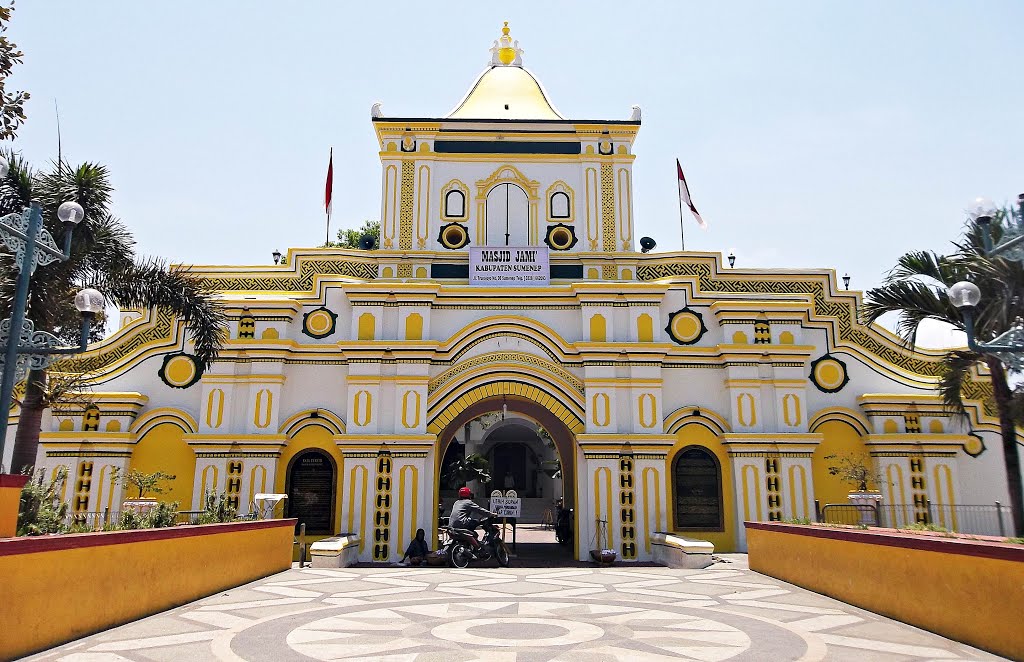 Detail Gambar Masjid Terindah Di Madura Nomer 10