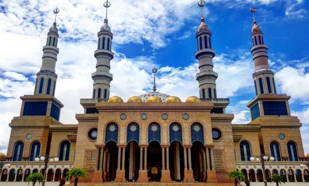 Detail Gambar Masjid Terindah Di Madura Nomer 18