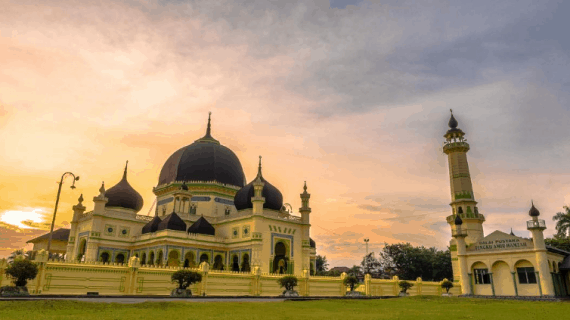 Detail Gambar Masjid Terindah Di Madura Nomer 24