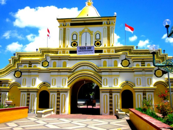 Detail Gambar Masjid Terindah Di Madura Nomer 27