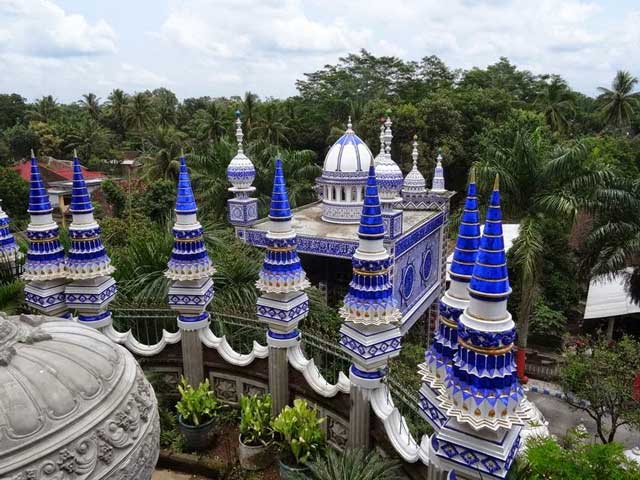 Detail Gambar Masjid Terindah Di Madura Nomer 31