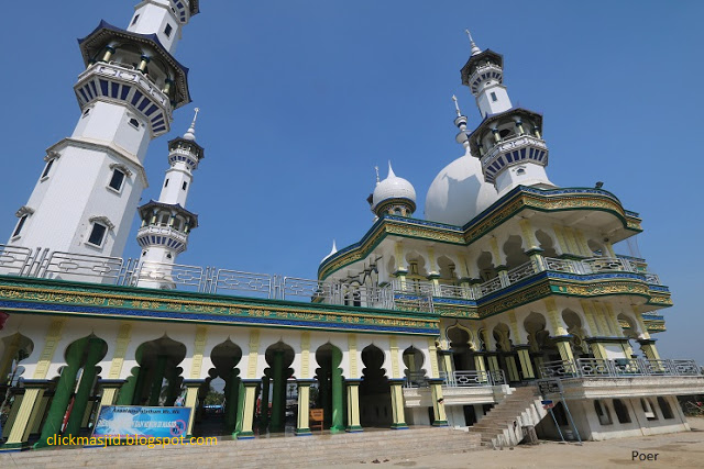 Detail Gambar Masjid Terindah Di Madura Nomer 6