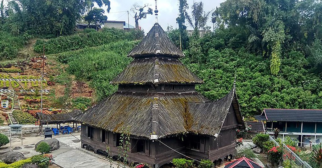 Detail Gambar Masjid Tertua Di Indonesia Nomer 12