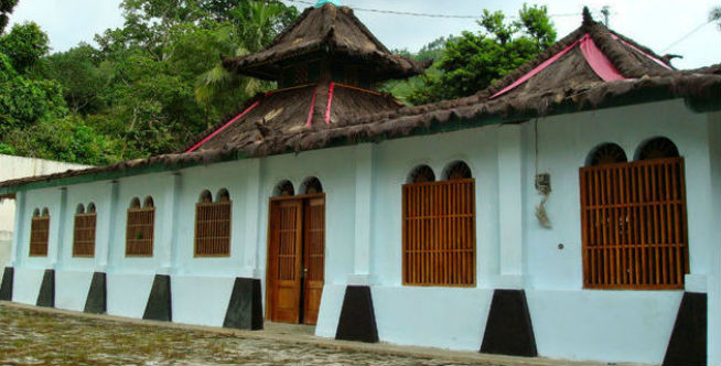 Detail Gambar Masjid Tertua Di Indonesia Nomer 28
