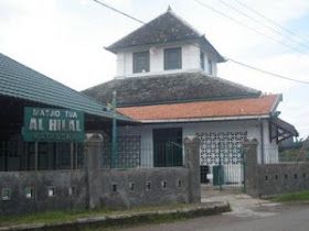 Detail Gambar Masjid Tertua Di Indonesia Nomer 50