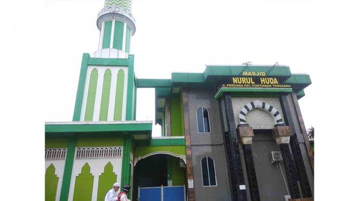 Detail Gambar Masjid Warna Hijau Nomer 40