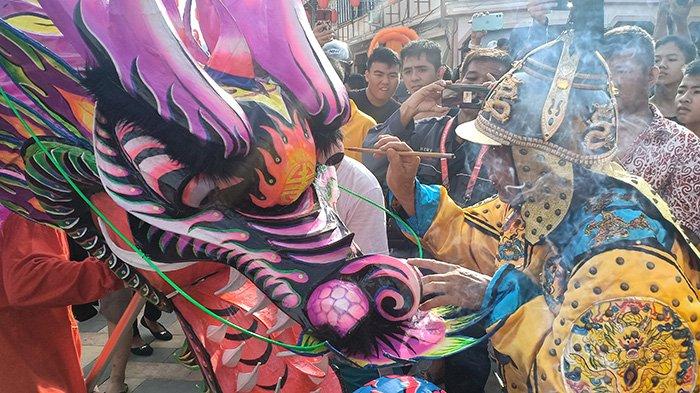 Detail Gambar Mata Naga Nomer 27