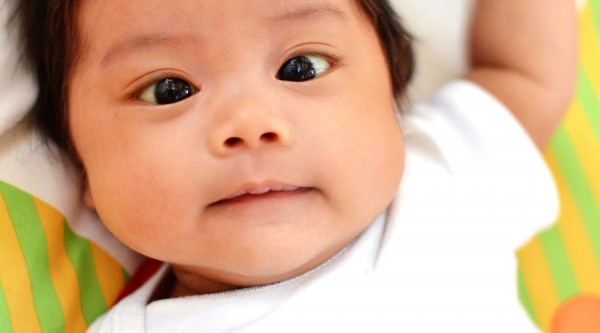 Detail Gambar Mata Normal Pada Bayi Nomer 30