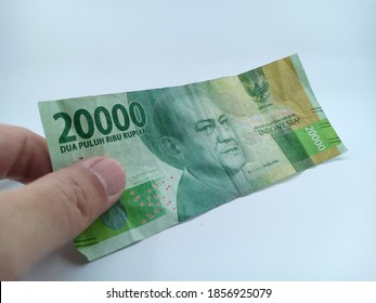 Detail Gambar Mata Uang 20000 Rupiah Nomer 30