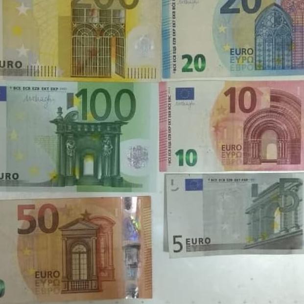 Detail Gambar Mata Uang Euro Nomer 15