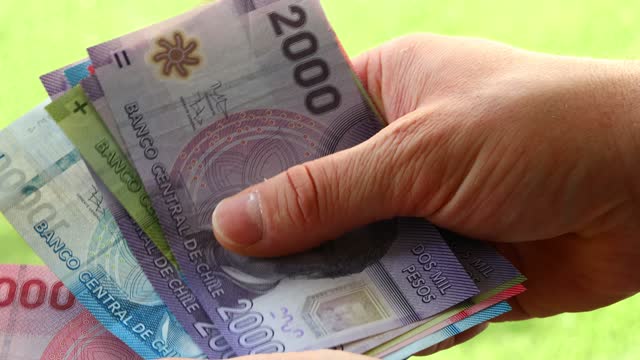 Detail Gambar Mata Uang Peso Nomer 46
