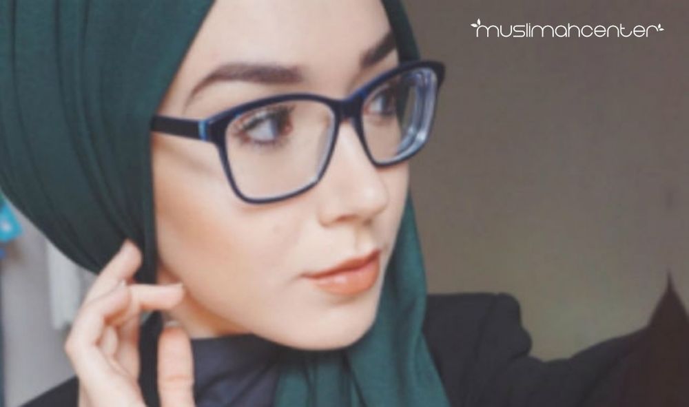 Detail Gambar Mata Wanita Berhijab Nomer 50