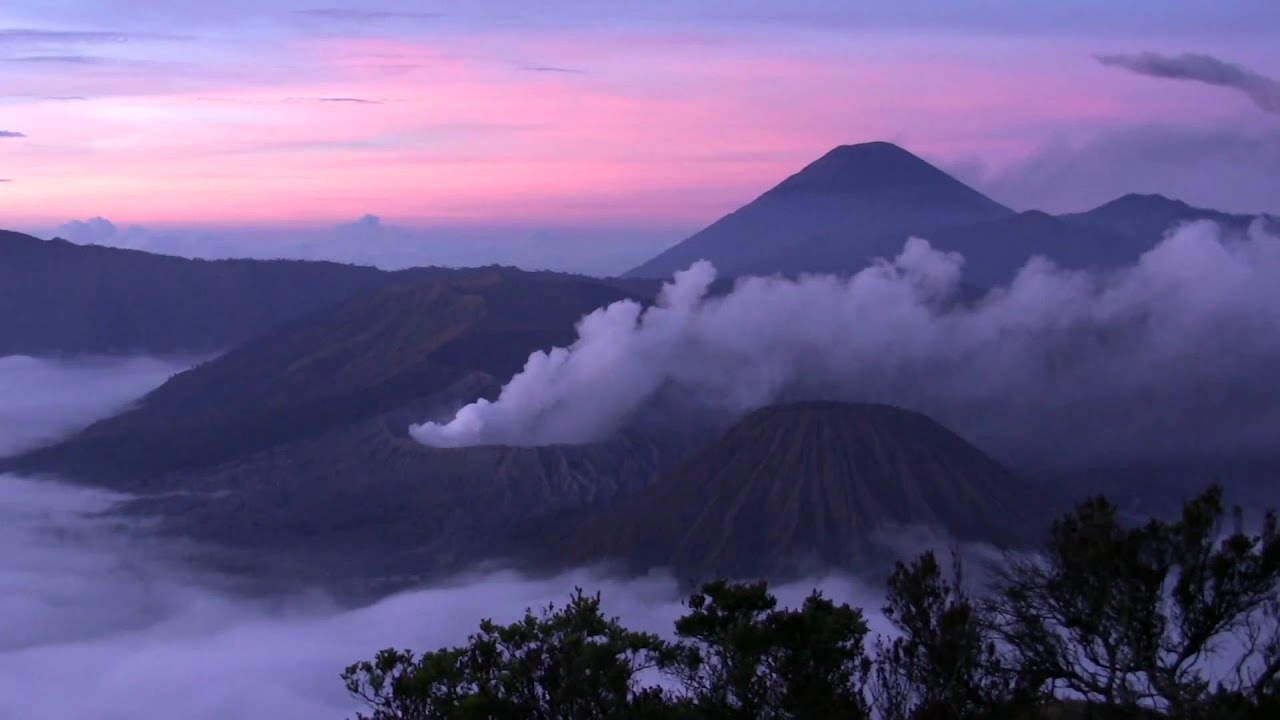 Detail Gambar Matahari Terbit Di Gunung Nomer 4