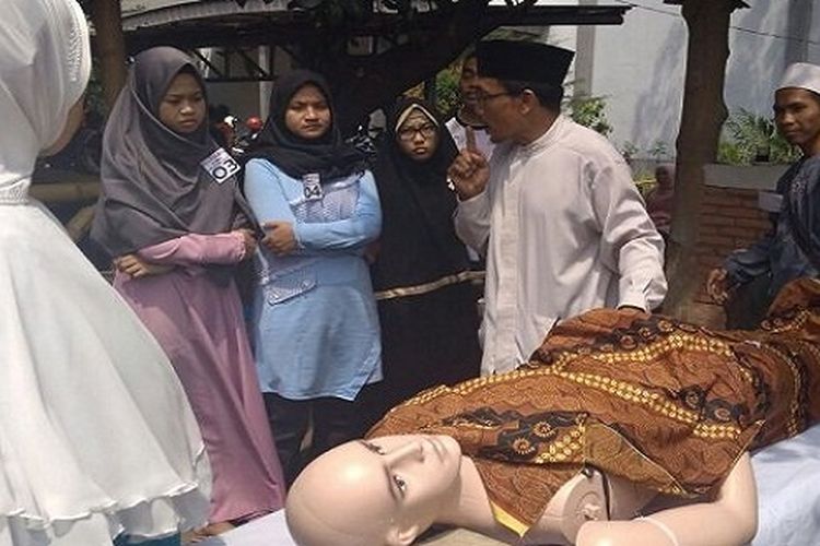 Detail Gambar Mayat Sudah Sikafani Nomer 36