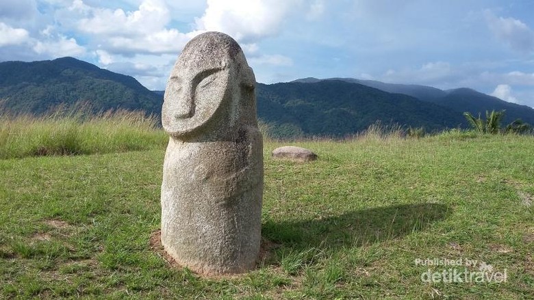 Gambar Megalit Poso - KibrisPDR