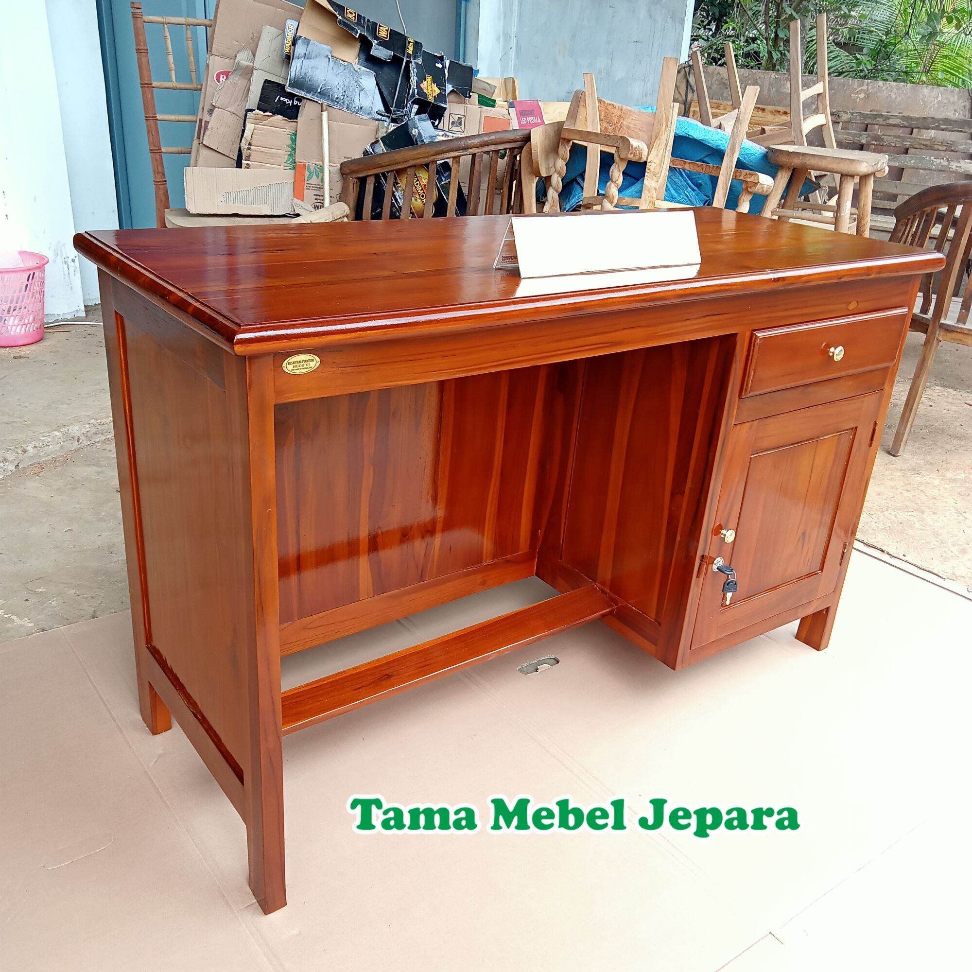 Detail Gambar Meja Kantor Kayu Nomer 51