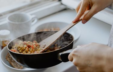 Detail Gambar Memasak Di Dapur Nomer 34