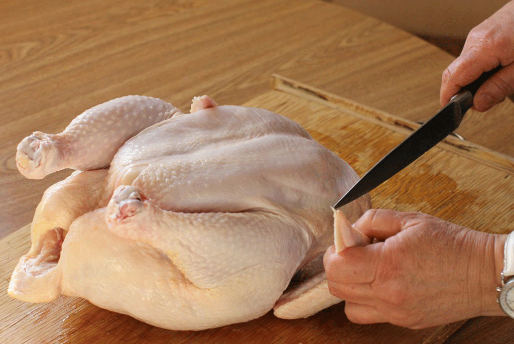 Detail Gambar Memotong Ayam Nomer 14