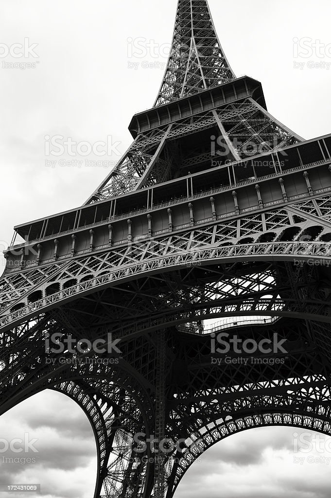 Detail Gambar Menara Eiffel Hitam Putih Nomer 25