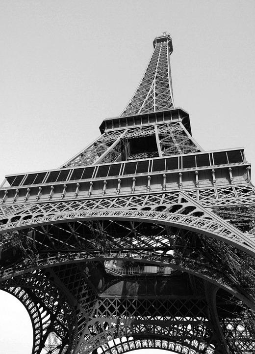 Detail Gambar Menara Eiffel Hitam Putih Nomer 56