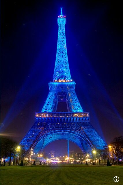 Detail Gambar Menara Eiffel Lucu Nomer 40