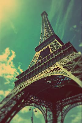 Detail Gambar Menara Eiffel Tumblr Nomer 4