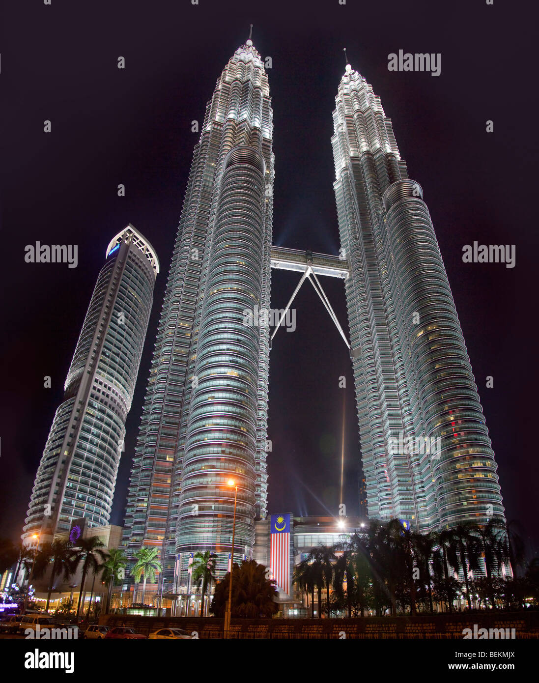 Detail Gambar Menara Kembar Malaysia Nomer 20