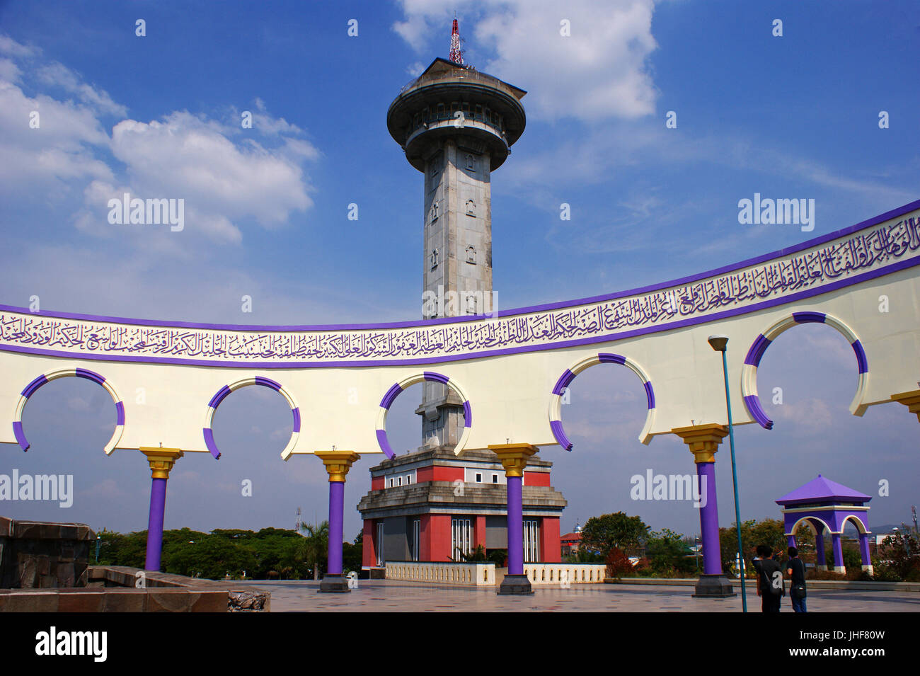 Detail Gambar Menara Masjid Di Indonesia Nomer 50