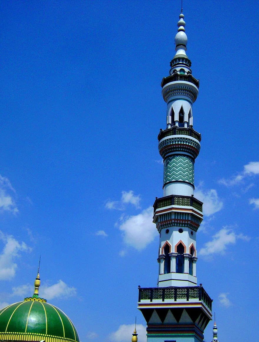 Detail Gambar Menara Masjid Di Indonesia Nomer 9