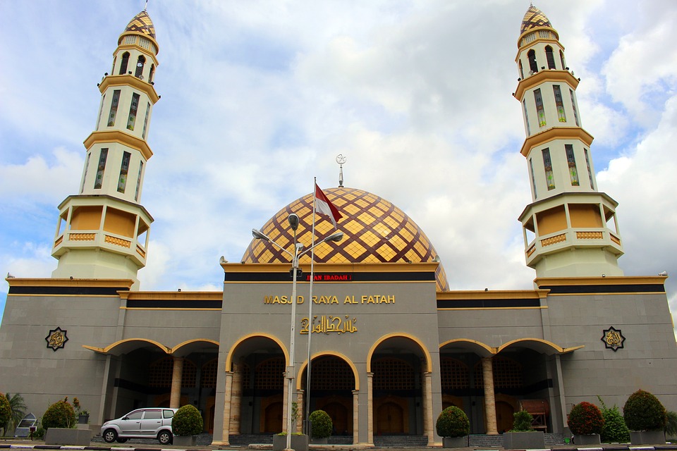 Detail Gambar Menara Masjid Di Indonesia Nomer 10