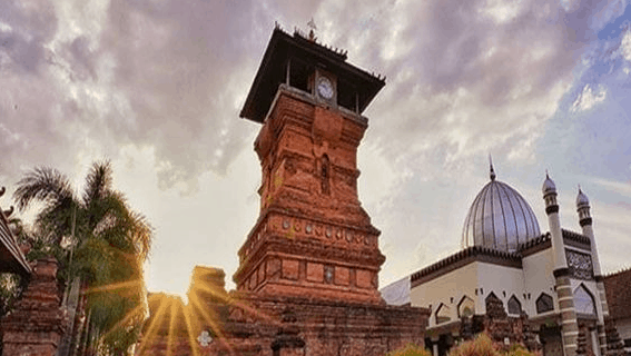 Detail Gambar Menara Masjid Kudus Nomer 20