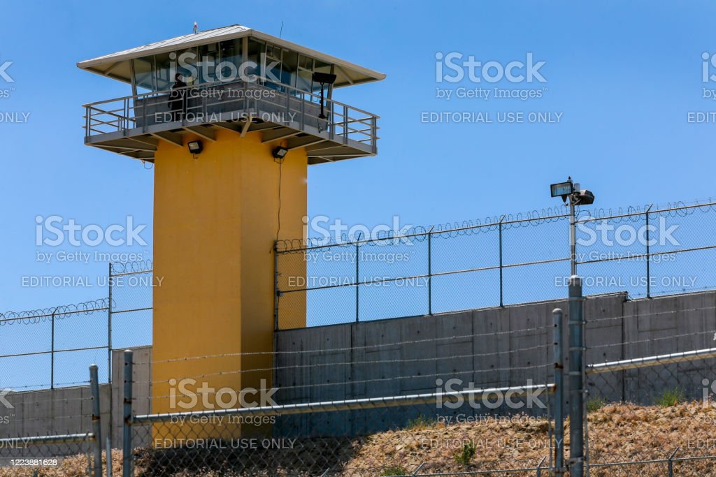Detail Gambar Menara Penjara Nomer 8