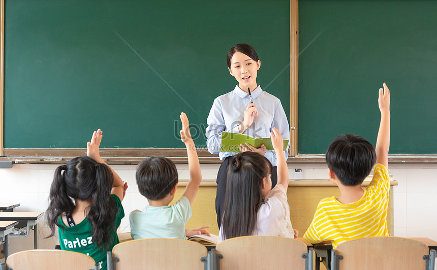 Detail Gambar Mengankat Tangan Di Kelas Nomer 7