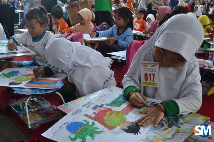 Detail Gambar Mewarnai Gedung Sekolah Taman Bermain Nomer 21