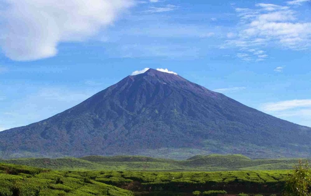 Detail Gambar Mewarnai Gunung Meletus Nomer 50