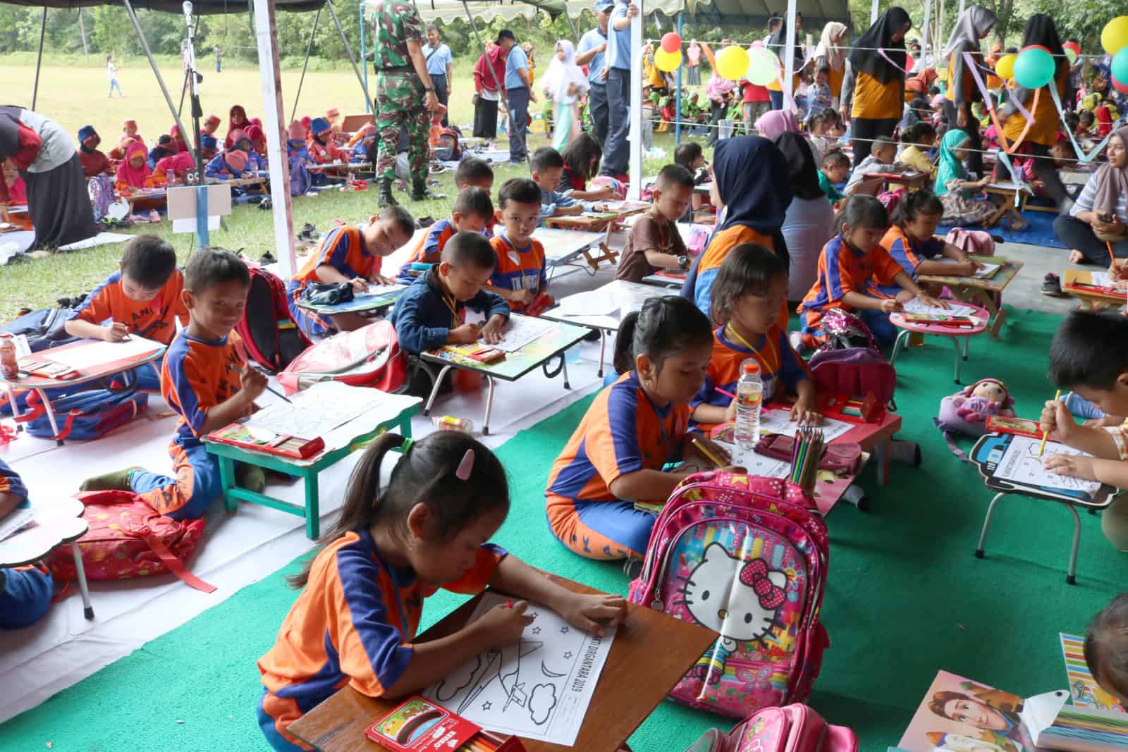 Detail Gambar Mewarnai Kerja Bakti Di Sekolah Nomer 34