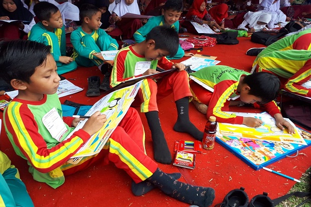 Detail Gambar Mewarnai Sekolah Paud Nomer 50