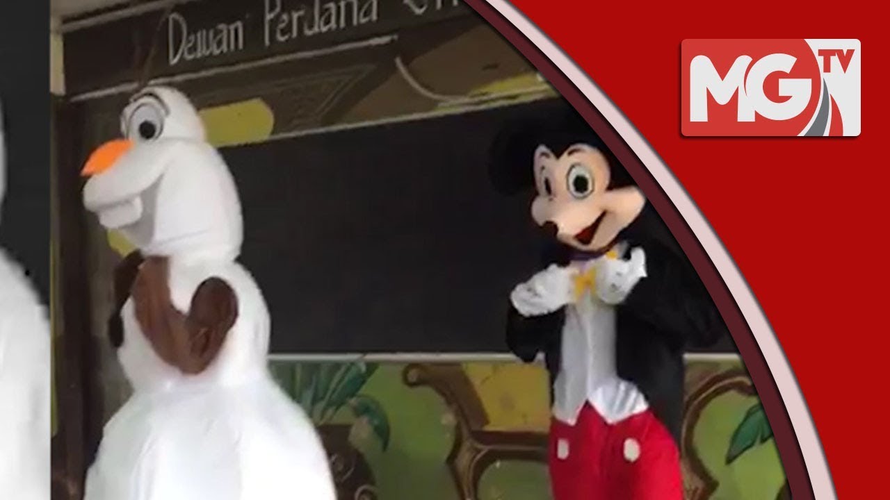 Detail Gambar Mickey Di Taman Nomer 53