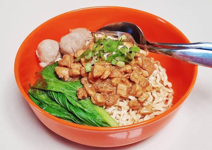 Detail Gambar Mie Ayam Dan Bakso Nomer 42