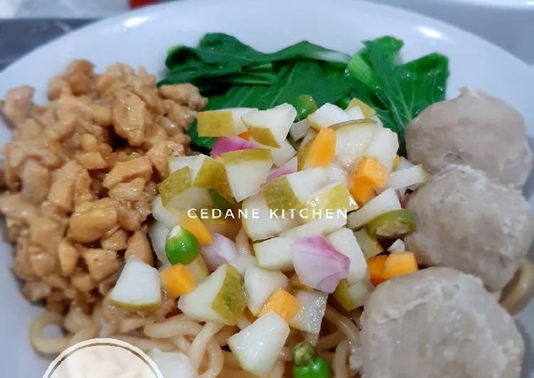 Detail Gambar Mie Ayan Dan Bakso Nomer 23