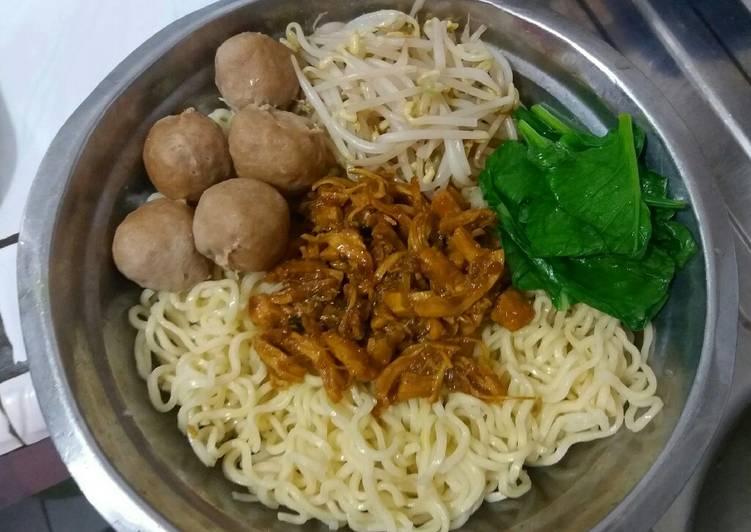 Detail Gambar Mie Ayan Dan Bakso Nomer 29